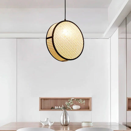 lustre créatif en rotin tissé pour décoration intérieure élégante