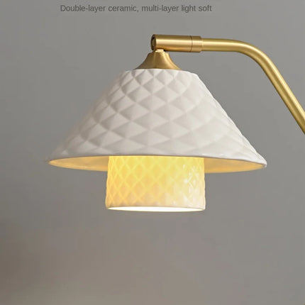 Lampe de bureau design en céramique et cuivre à angle réglable — LZ4X9P