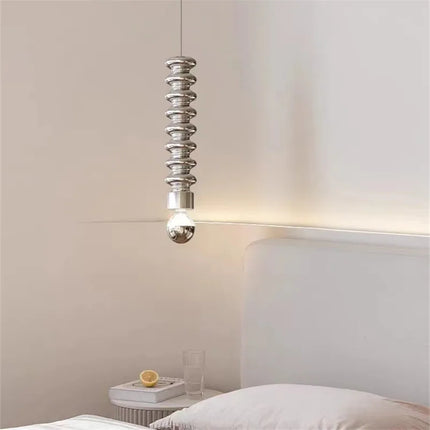 Suspension nordique au design Bauhaus pour une ambiance chaleureuse — LZ4X9JQ