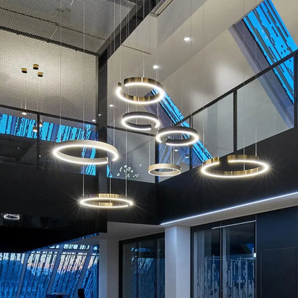 Lustre anneau design allemand à couleurs changeantes — LZ4P9XJ
