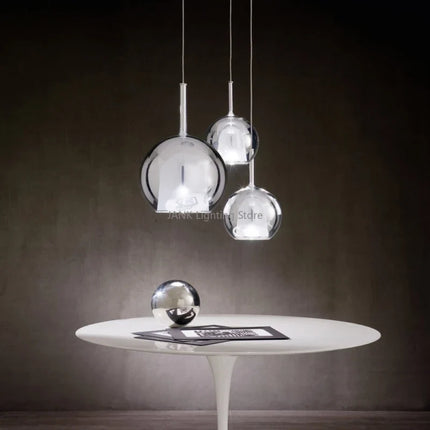 Lustre italien de luxe en bulles de verre pour restaurant — LZ4X9TQ
