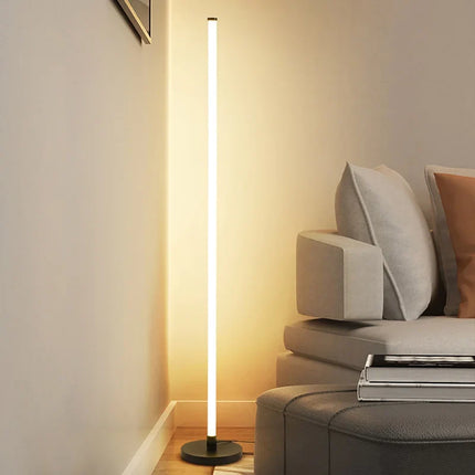 Lampadaire LED vertical moderne à bande lumineuse pour chambre et salon — LZ4X9P