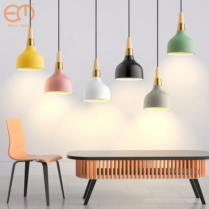 Suspension LED nordique en fil de fer forme macaron bois — LZ4X9P2