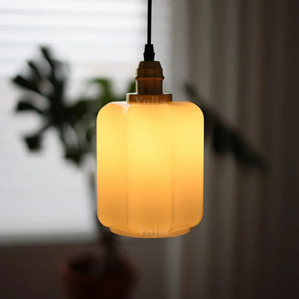 Suspension en verre au design japonais et scandinave pour intérieur élégant — LZ4X9P2N