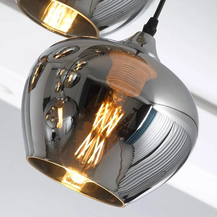 Lustre en verre pour éclairage intérieur élégant — LZ4X9P7Q