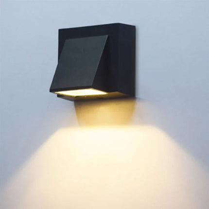 Applique murale LED étanche pour extérieur, jardin et balcon — LZ4D9X2