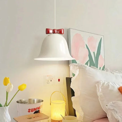 Suspension enfant décorative avec nœud papillon — LZ4X7Q