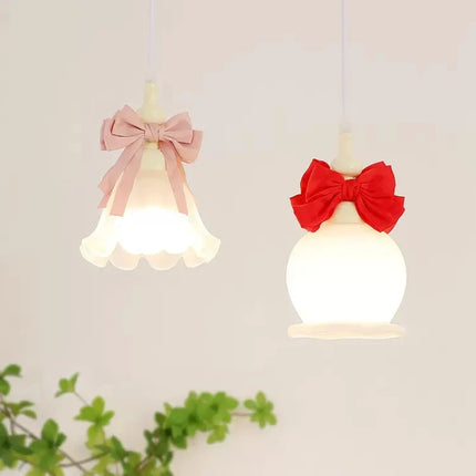 Suspension en verre à nœud pour chambre d’enfant au style romantique et moderne — LZ4X9T2