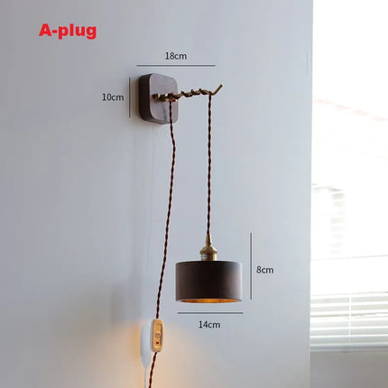 Suspension nordique en bois avec luminaire en laiton — LZ4X9P2