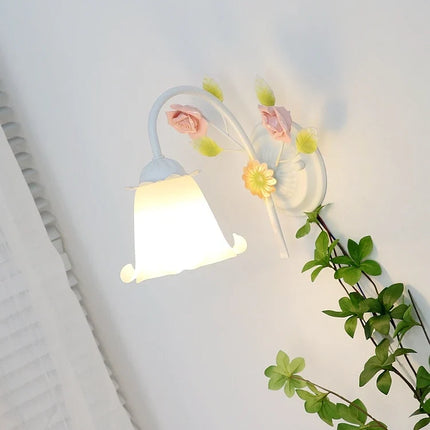 Applique murale moderne à fleurs pour ambiance lumineuse chaleureuse — LZ4X9T1