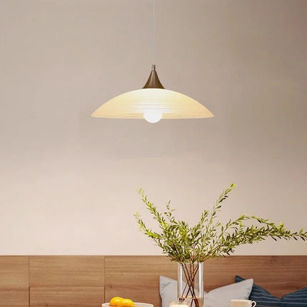 Suspension en verre design pour intérieur contemporain et restaurant — LZ4X9T2
