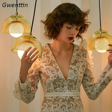 Lustre suspension en métal doré style art déco pour intérieur — LZ4P9X2