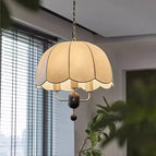 black / neutral light