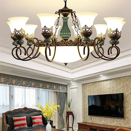 Lustre classique vintage en céramique et verre ancien — LZ4P9XQ