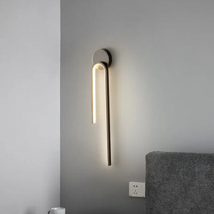 Applique murale LED au design moderne pour décoration intérieure élégante — LZ4X9T2