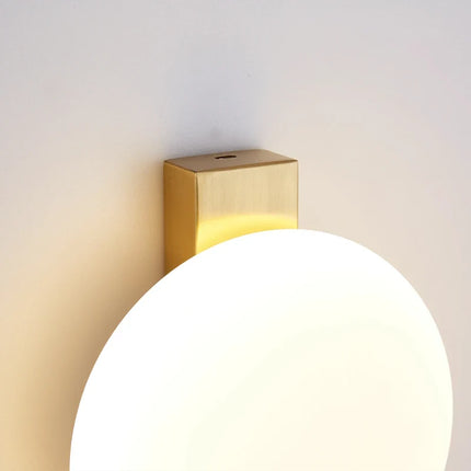 Applique murale LED sphérique au design moderne — LZ4Q9T1