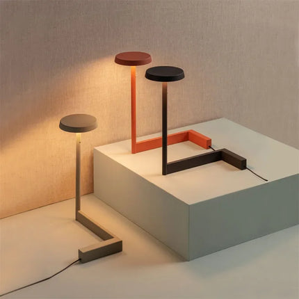 Lampadaire LED au design créatif pour décoration moderne — LZ4X9T
