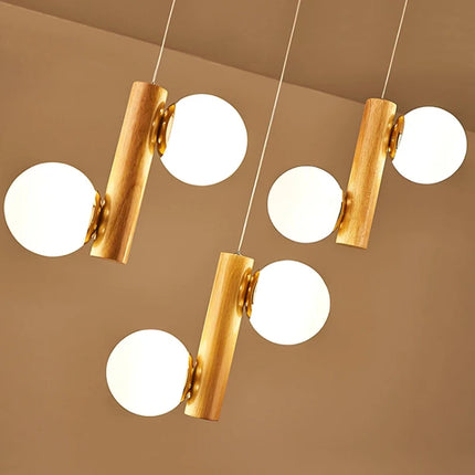 Suspension en bois et verre au design moderne pour restaurant — LZ4X9TQ