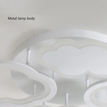 Lustre enfant en forme de nuage blanc romantique — LZ4X9T2