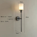 Noir / Lumière chaude