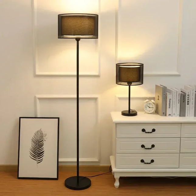 Lampadaire design nordique moderne pour intérieur lumineux — LZ4X9T2