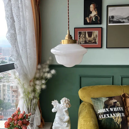 Suspension LED en verre blanc laiteux élégant — LZ4P9XQ