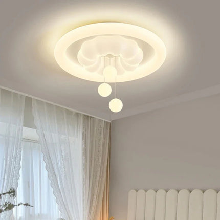 Plafonnier nuage crémeux ludique pour chambre d'enfant — LZ4X9T2