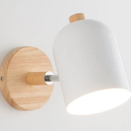 Applique murale nordique en fer et bois au design moderne — LZ4X9P2