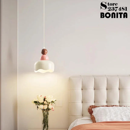 Suspension florale couleur crème pour ambiance chaleureuse — LZ7X9Q