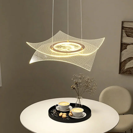 lustre en acrylique luxe créatif avec éclairage led décoratif