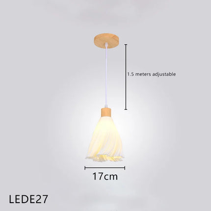 lustre long en bois massif style nordique pour villa