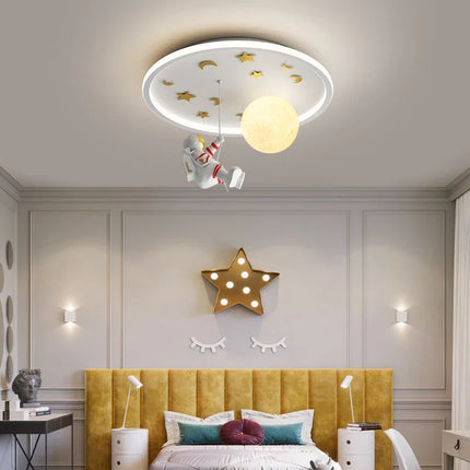 Plafonnier LED créatif planète astronaute pour chambre d’enfants — LZ7XQ2