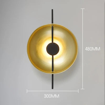 Applique murale LED dorée au design nordique moderne et élégant — LZ4X9T2
