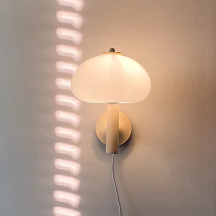 Applique murale en verre blanc avec interrupteur au design élégant — LZ4XJ9