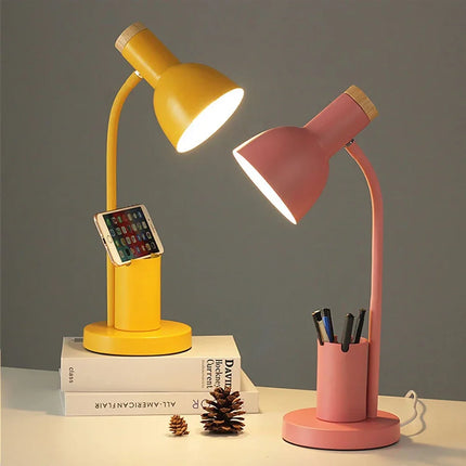 Lampe de bureau LED nordique avec porte-stylo décoratif — LZ4X9P