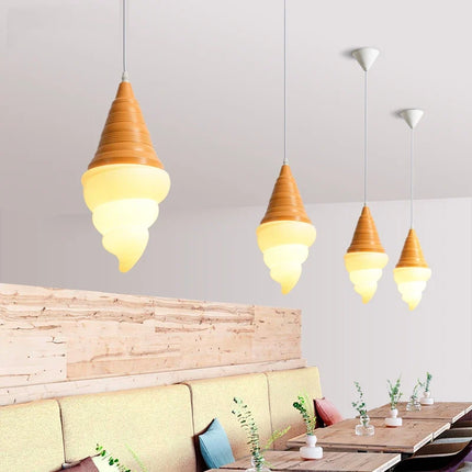 Suspension créative en forme de crème glacée pour bars et restaurants — LZ4X9P2Q