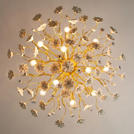Lustre floral romantique pour décoration intérieure élégante — LZ4X9P2Q