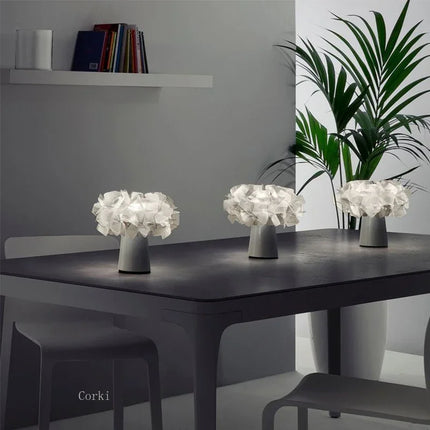 Lampe de bureau moderne Clizia en PVC forme fleur — LZ4X9T2