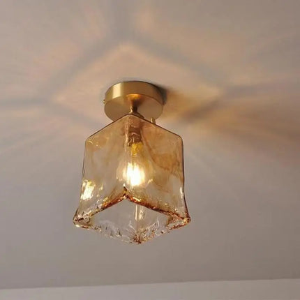Lustre en verre teinté pour éclairage nordique élégant — LZ4P9XJ