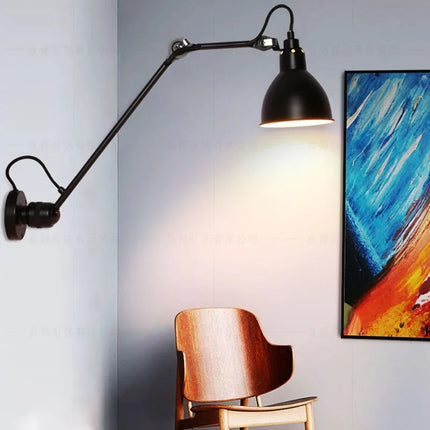 Applique murale rotative en métal avec prise intégrée pour éclairage — LZ4X9J