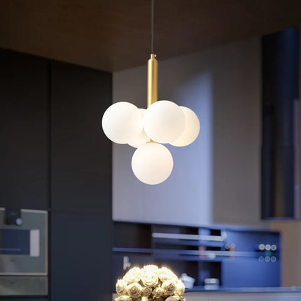 Lustre suspension en verre laiteux style nordique pour intérieur — LZ4D9X2