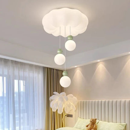 Lustre nuage romantique pour chambre d’enfant chaleureux — LZ4X9QJ