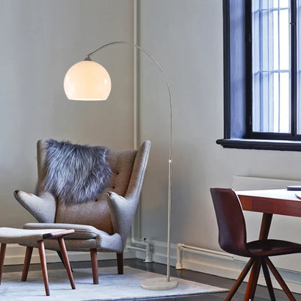 Lampadaire incurvé en acier inoxydable style nordique pour intérieur — LZ4P9X