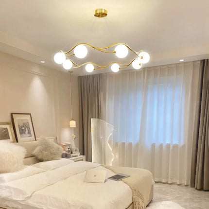 Lustre royal de luxe doré avec boule en verre LED — LZ4P9XQ