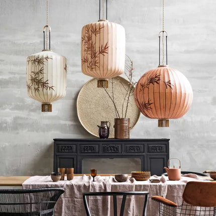 Lanterne suspension en tissu chinois à motif dessiné à la main pour salon et restaurant — LZ4X9P