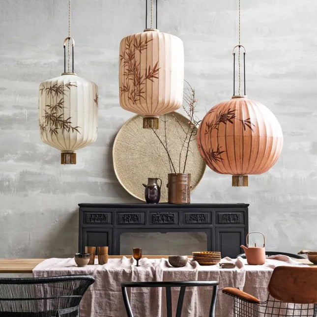 Lanterne suspension en tissu chinois à motif dessiné à la main pour salon et restaurant — LZ4X9P