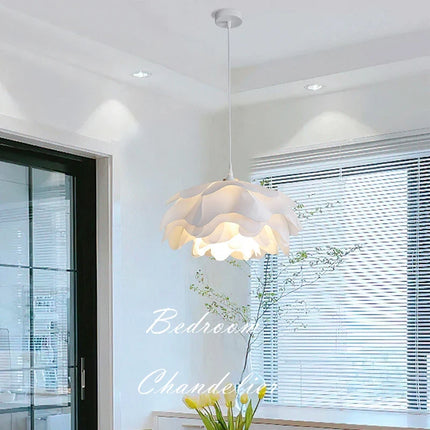 Suspension fleur minimaliste au design français pour enfants et restaurants — LZ4X9Q7B