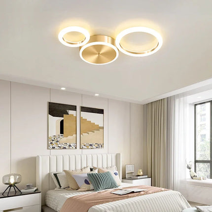 Plafonnier LED moderne en aluminium doré à anneaux pour salon — LZ4X9P2