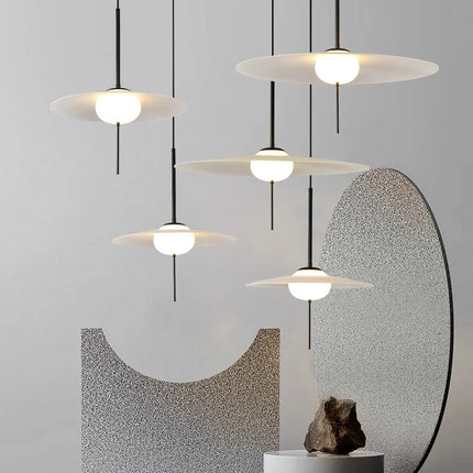 Suspension soucoupe volante design nordique pour café et bar — LZ4X9T2