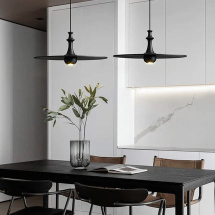 suspension soucoupe volante en bois design minimaliste pour intérieur